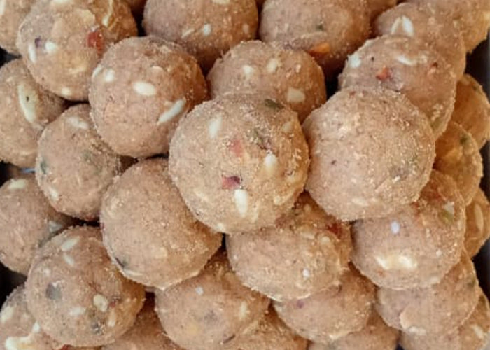 Atta Ladoo