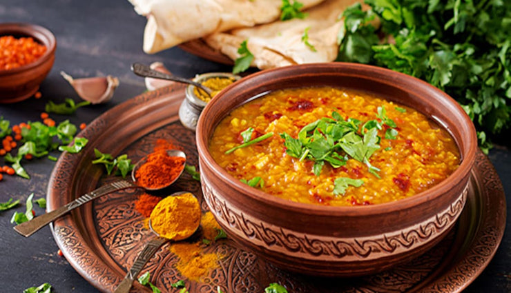 Kake Di Hatti Handi Dal Tadka