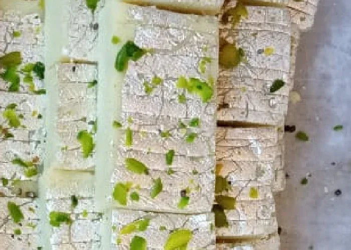 Khoya Pista Burfi