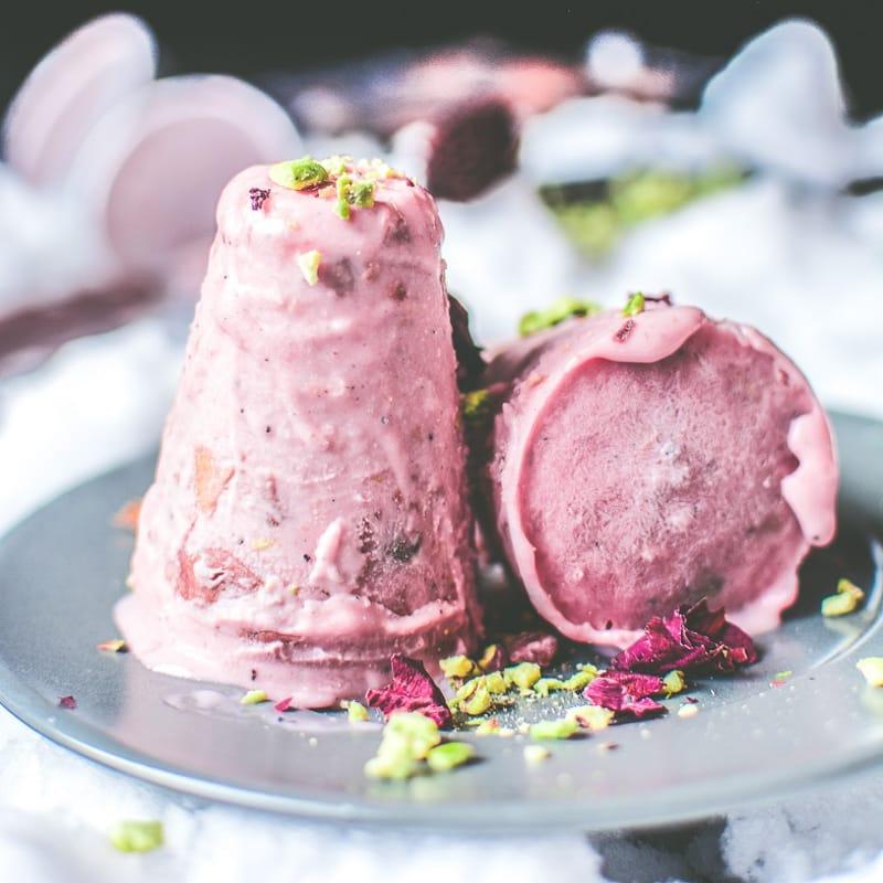 Kuremal Mohanlal Gulukand Kulfi